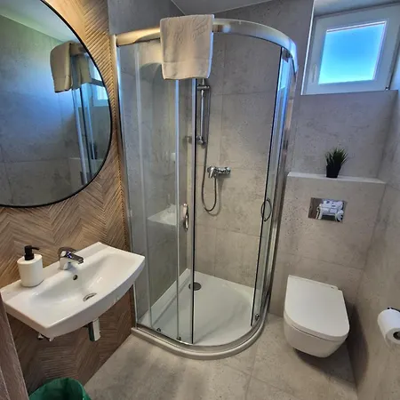 Wojciech-Pokoje Premium-Sniadania Bufet-2 Sale Zabaw-Mozliwosc Wyzywienia Wladyslawowo Room photo