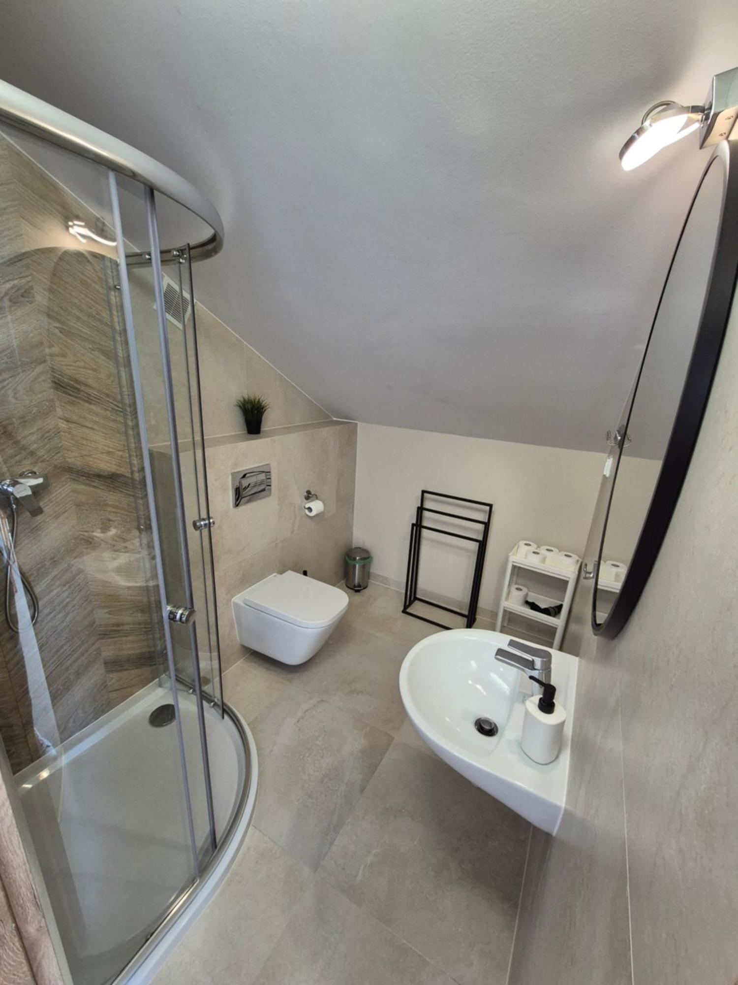 Wojciech-pokoje Premium-sniadania Bufet-2 Sale Zabaw-mozliwosc Wyzywienia Guest house Wladyslawowo